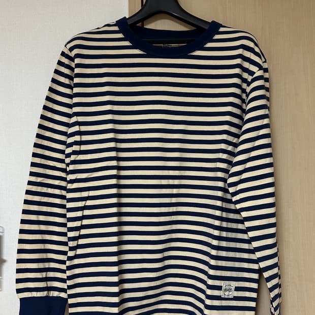 오콘쿼 스트라이프 긴팔 티셔츠 L