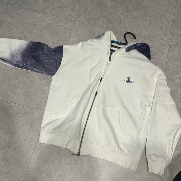 비비안웨스트우드 후드집업