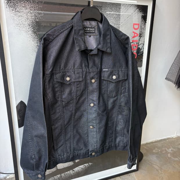 90s Versace jeans Couture 흑청 자켓