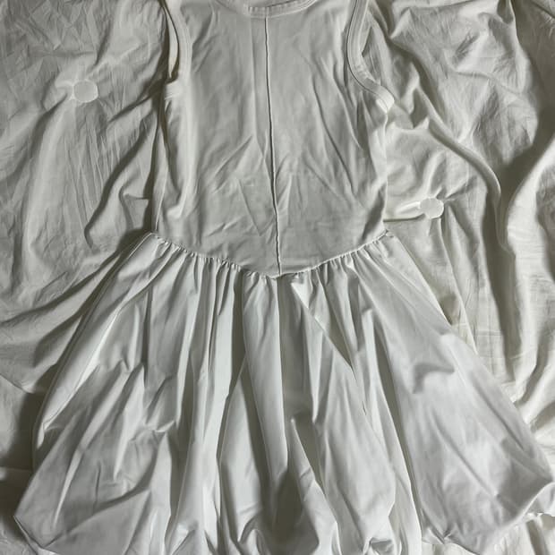 더니즈 펌킨스커트 원피스