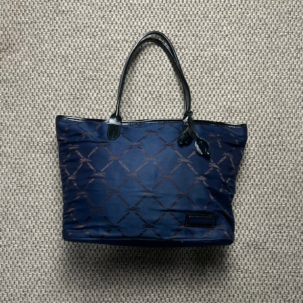 롱샴 로고 패턴 토트백 네이비