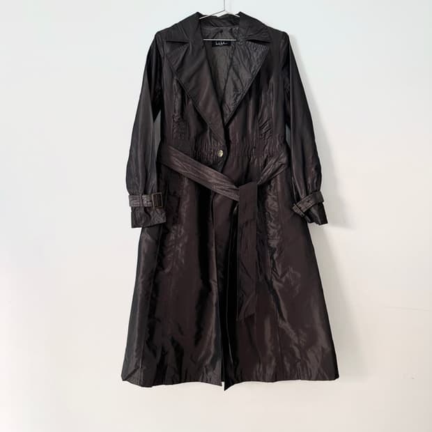 NICOLE MILLER Glossy spring light jacket