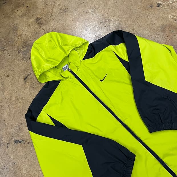 [정품/7] 나이키 형광 바람막이 후드집업 블랙 배색 b10