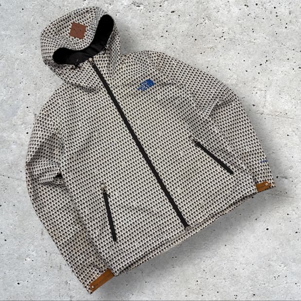 [95] 노스페이스 트래킹 패턴 후드 바람막이 자켓 C705