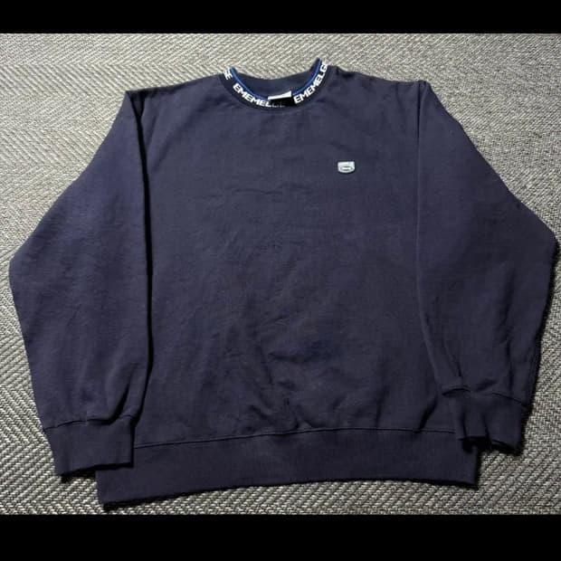 87mm mmlg Ememelge 네이비 맨투맨 (M)