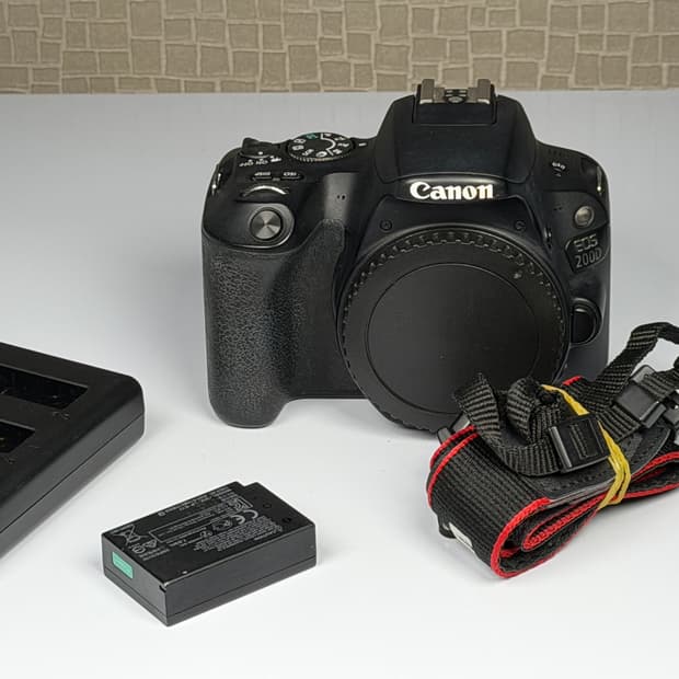 캐논 EOS 200D DSLR 카메라 바디