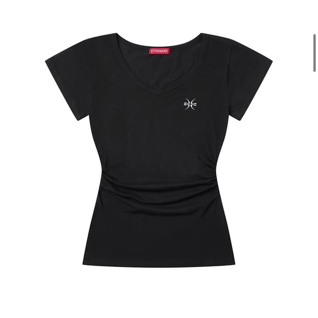 키치앤키스 셔링 브이넥 티셔츠 블랙