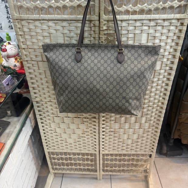 정품 구찌 오디피아 GG 수프림 쇼퍼백 팝니다