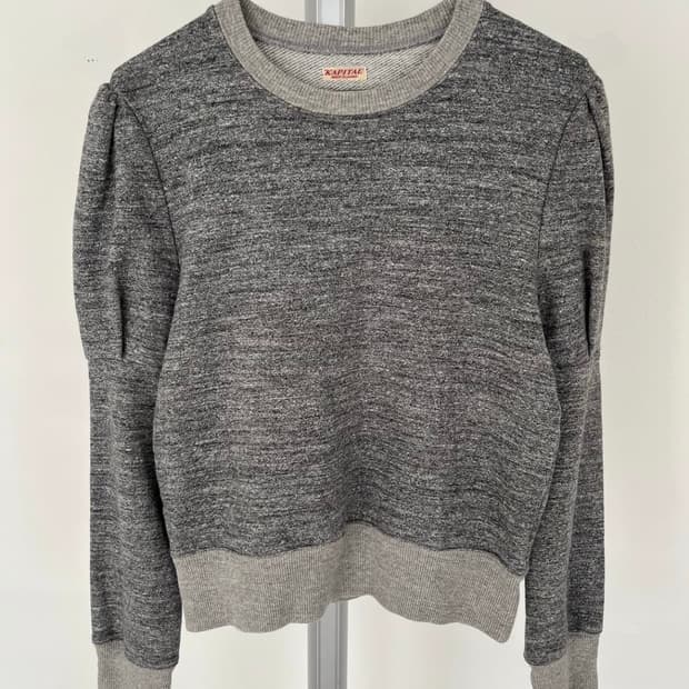 캐피탈 퍼프 스웻셔츠