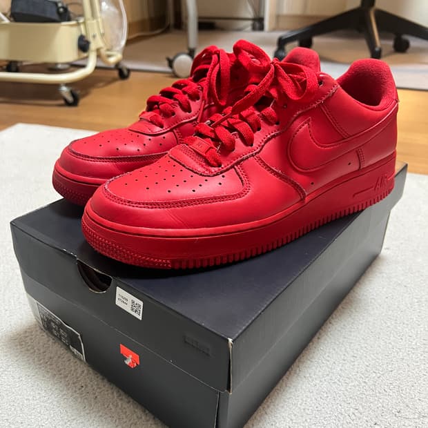 275 에어포스 1 로우 트리플 레드 올레드 올빨강