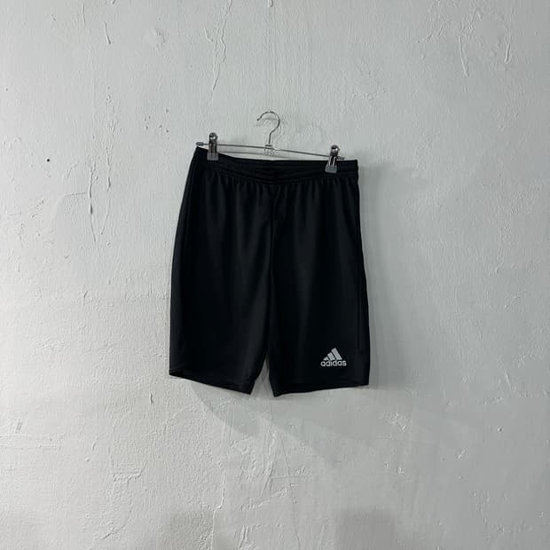 아디다스 트레이닝 반바지 M