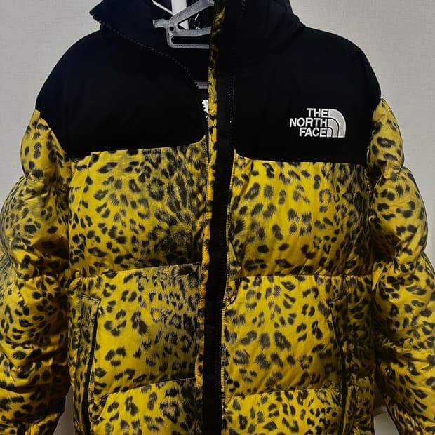 노스페이스 눕시 화이트라벨 옐로우 레오파드 패딩