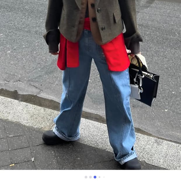 에토스 레드 티셔츠