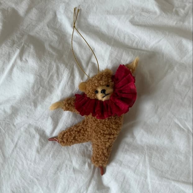 ballet bear object keyring 