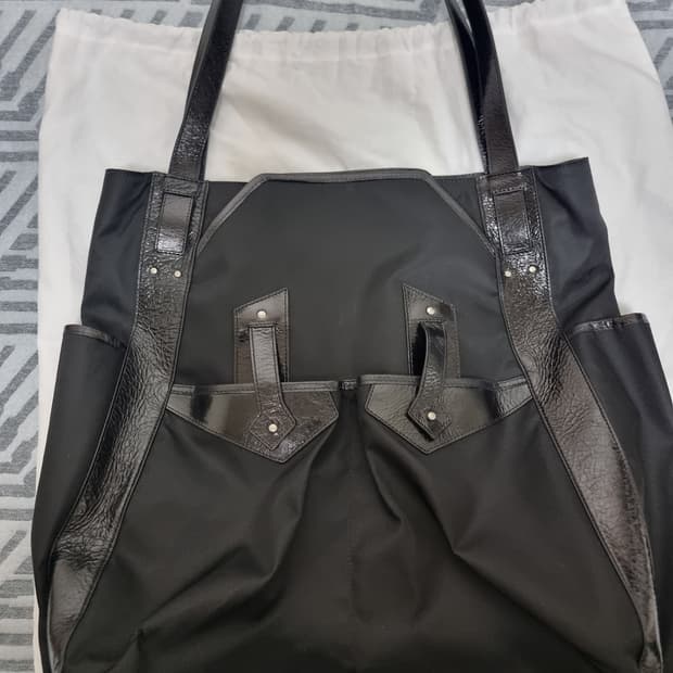 키코 코스타디노브 SS25 INEX 토트백 