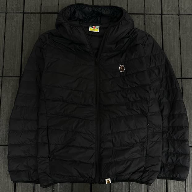 베이프 블랙 경량 후드패딩 