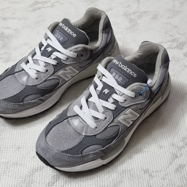 뉴발란스 992 그레이 gr 235