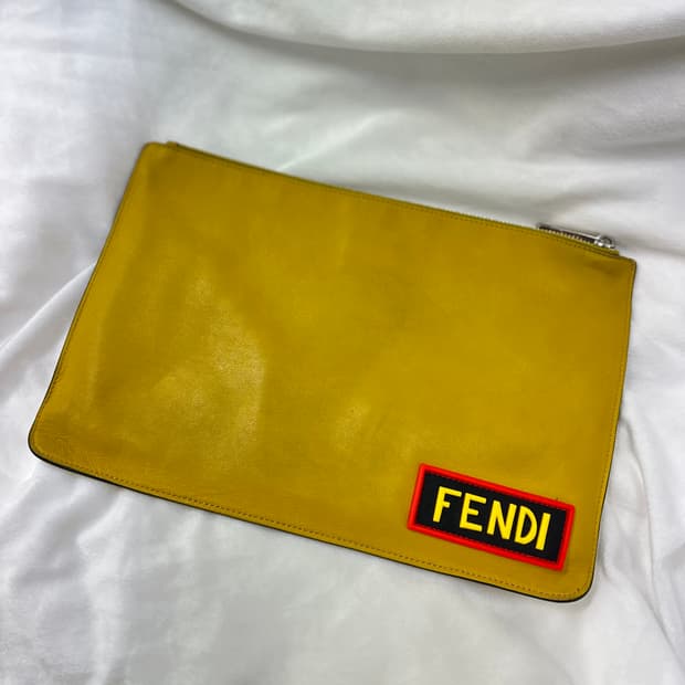 (OS)펜디 THINK 로고 레더 클러치백