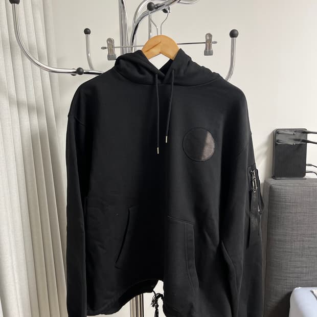 지용킴 알파인더스트리 후드 M