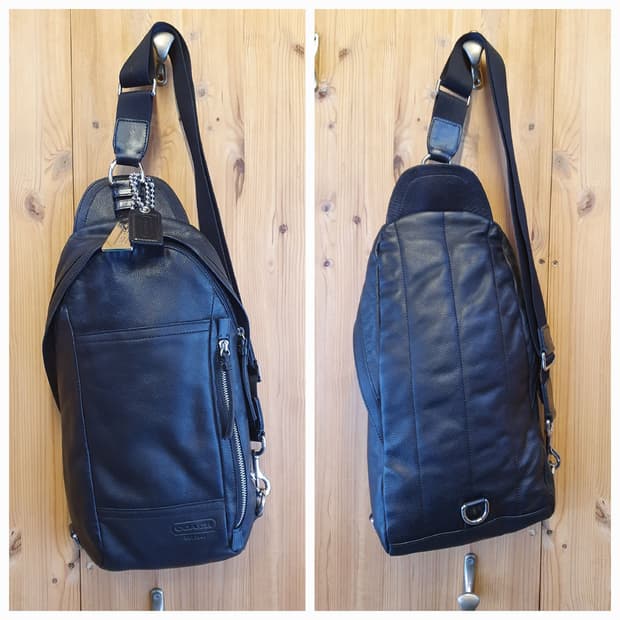 코치 레더 슬링백 