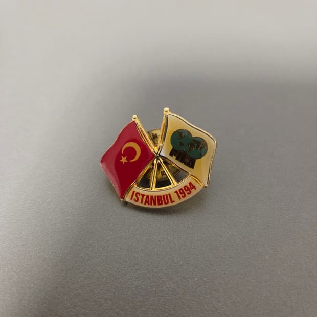 FILA 94 이스탄불 글로브 플래그 뱃지