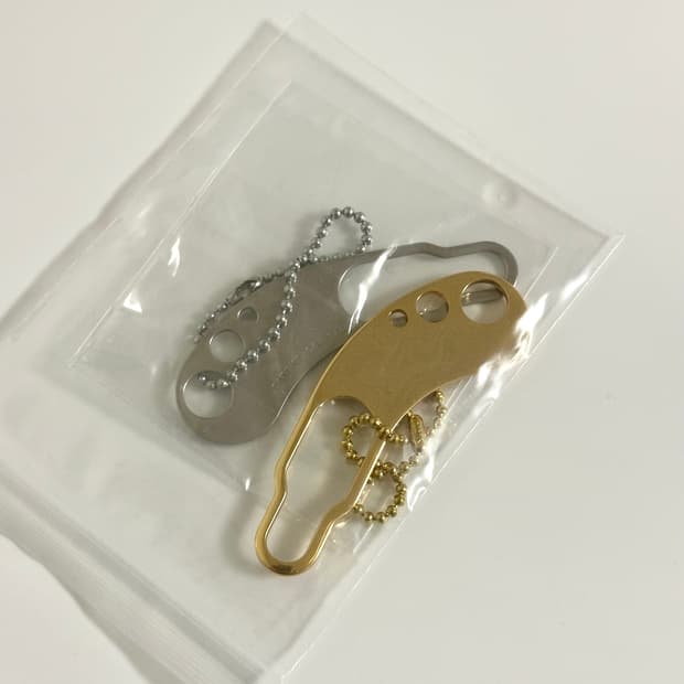 캐피탈 키링 (금색,무광은색)