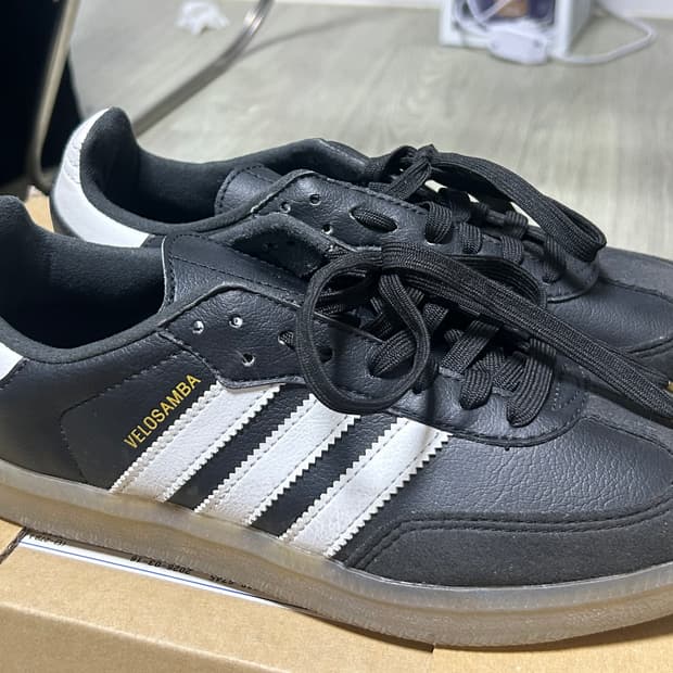 아디다스 VELOSAMBA