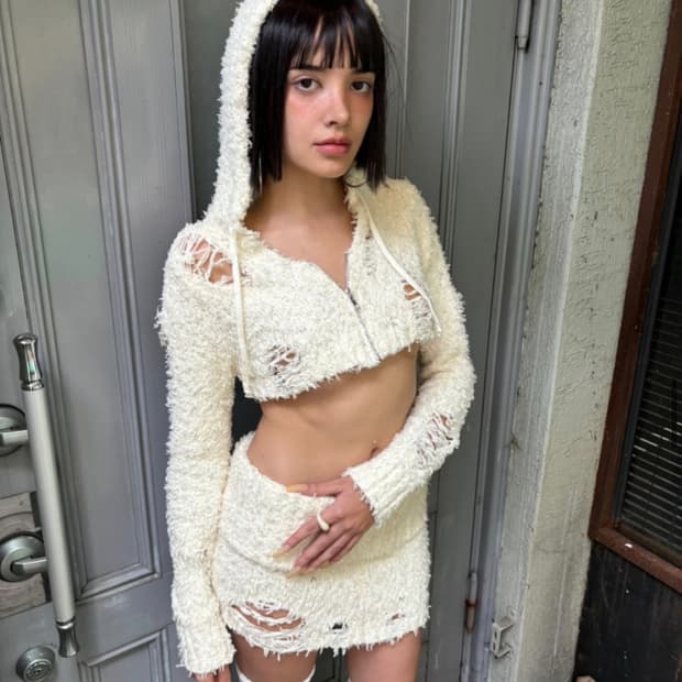 비엔프롬 프롬 니트 스커트 집업 세트 아이보리