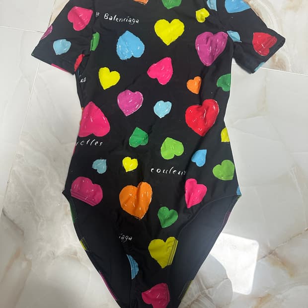 발렌시아가 반팔 원피스 수영복 xs (새제품)