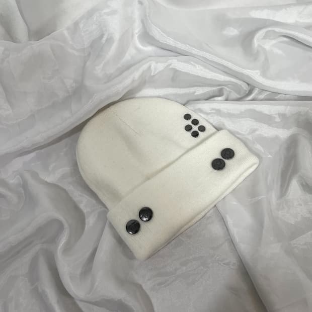 dimoir beanie