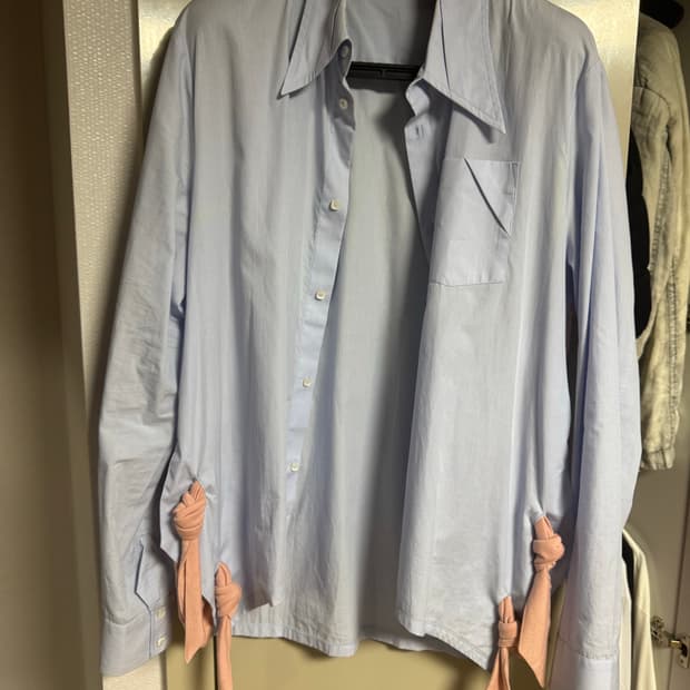 키코 코스타디노브 리노 셔츠