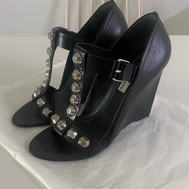 Balenciaga 스터드 웨지힐