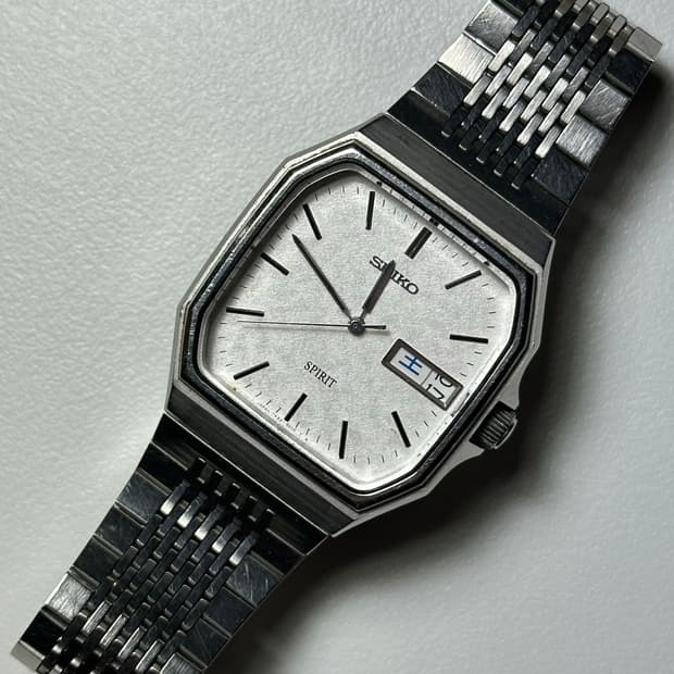 SEIKO quartz spirit