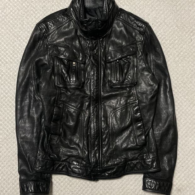 SIEG 웨스턴 무드 램스킨 양가죽 절개 레더 자켓