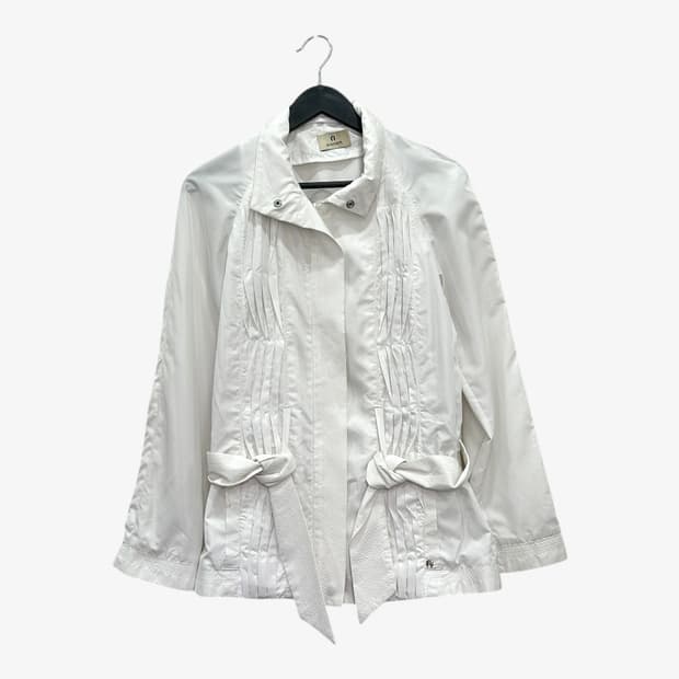 아이그너 Aigner 화이트 바람막이 벨티드 자켓 