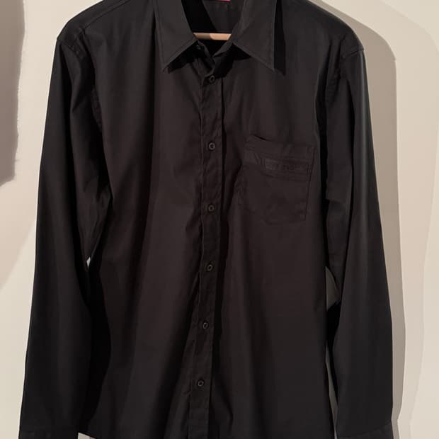 button shirt (2008)