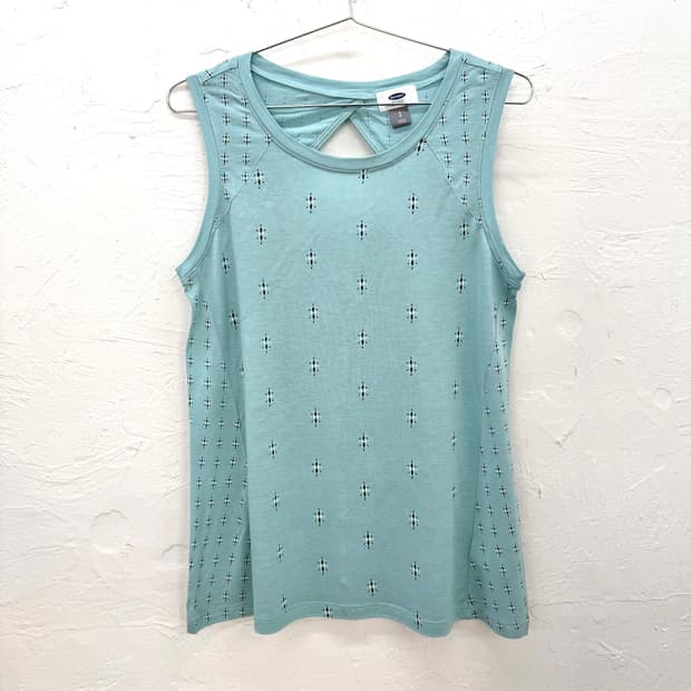 old navy 컷아웃 슬리브리스