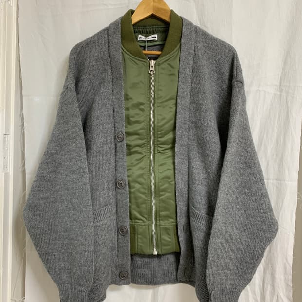 소프트하이픈 ma1 니트