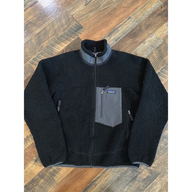 파타고니아 클래식 레트로-X 플리스 자켓 블랙
