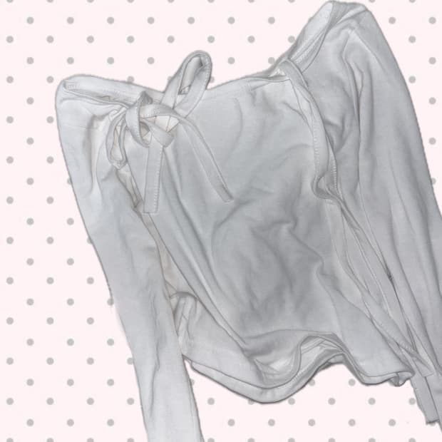 블라우스 기본티 오픈숄더 새상품