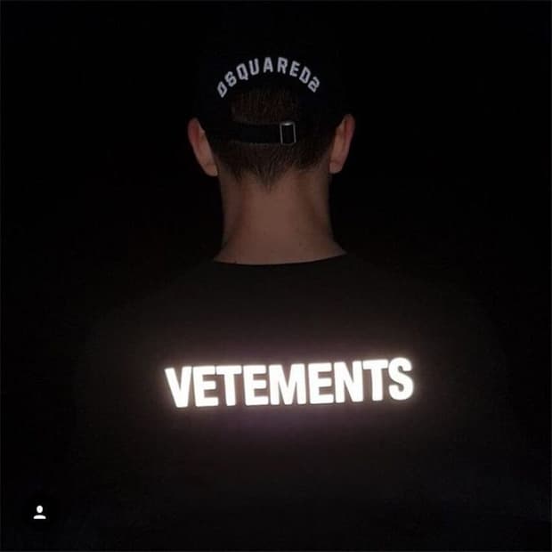 18 vetements  STAFF 티셔츠