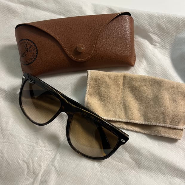 레이밴 RB 4147 보이프렌드 60-15