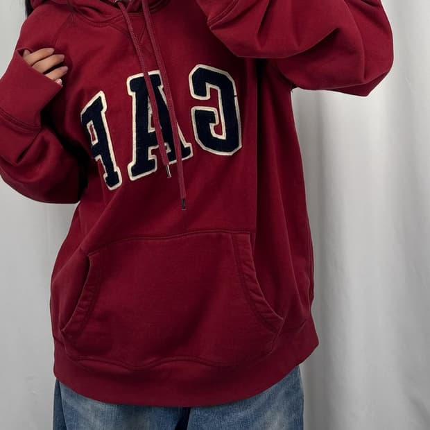 갭 빅로고 레드 후드티