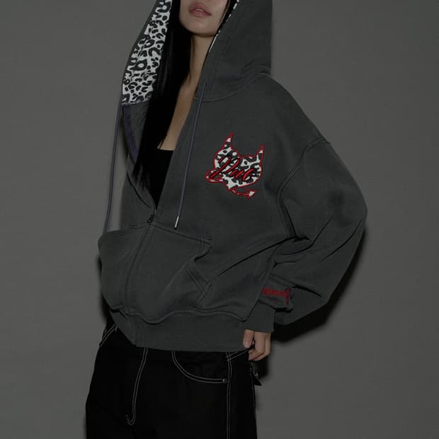 Pleasenofollow 레오파드 하트 로고 후드집업