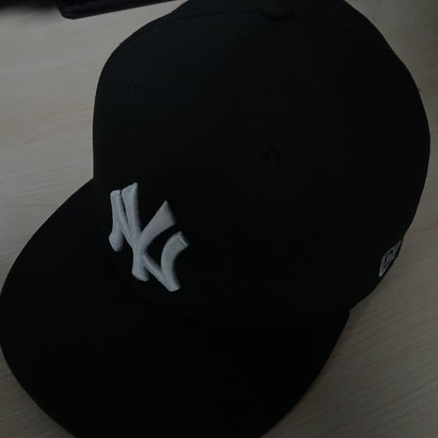 뉴에라 59FIFTY 양키스 캡 블랙 758, 60.6cm