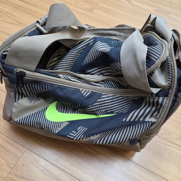 ​[나이키] 그래픽 더플백 (헬스/운동용 가방)
​나이키 정품 더플백 판