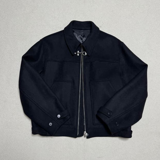 인템포무드 울 버클 자켓