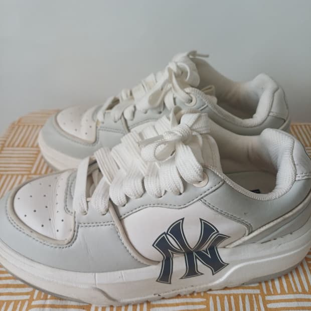 MLB 청키라이너 뉴욕양키스 3ASXCA12N (사이즈: 230)