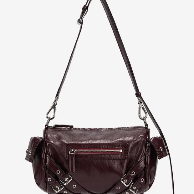 STUD POCKET BAG IN BURGUNDY