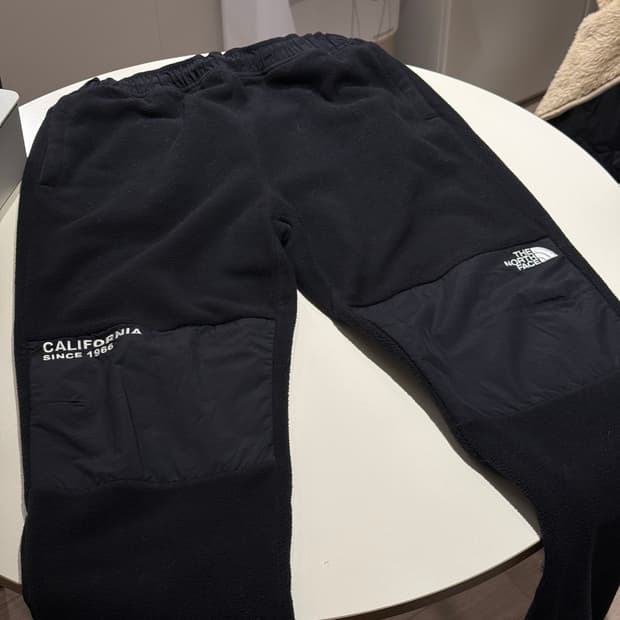 노스페이스 조거 플리스